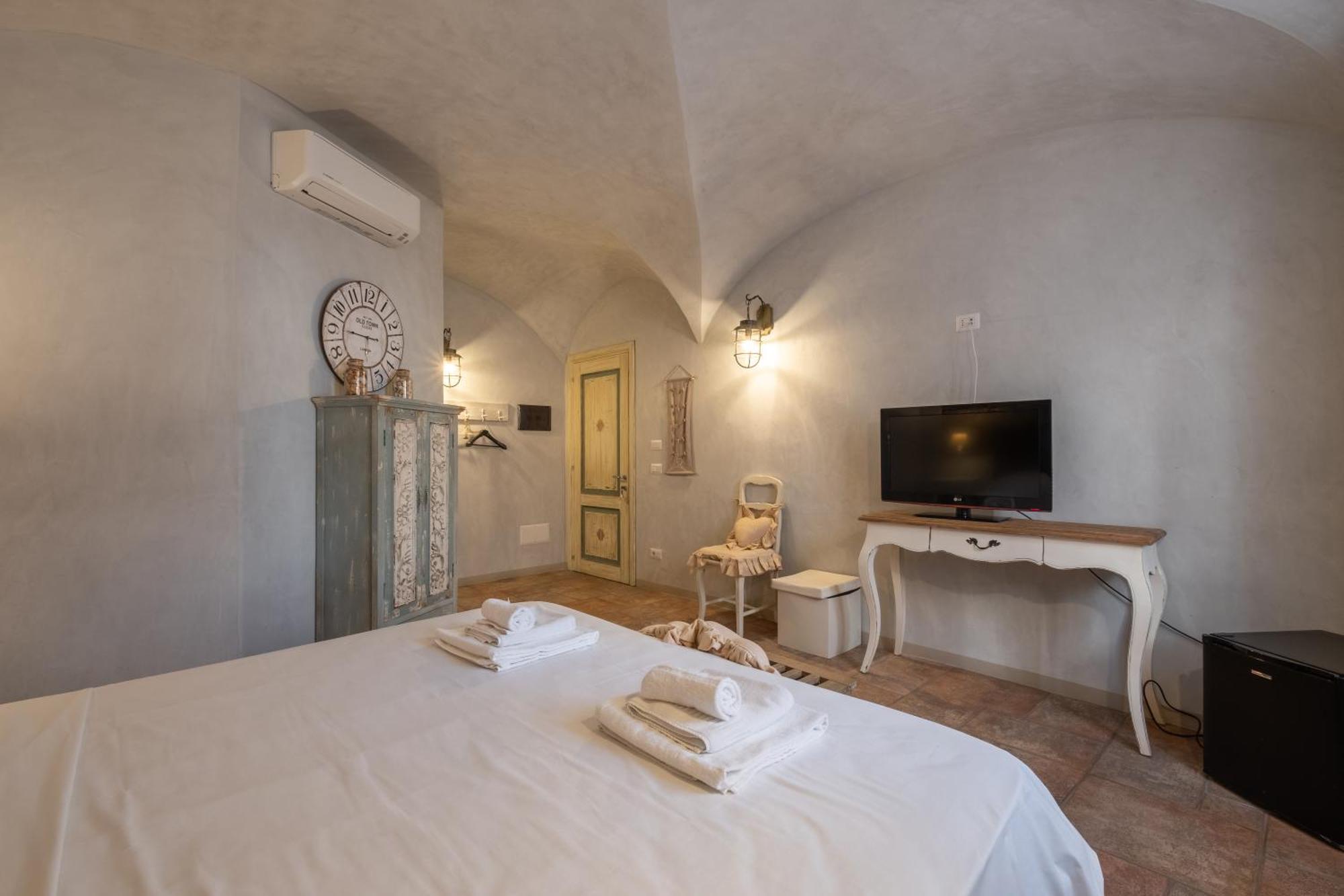 Dimoras Dimore Nel Cuore Di Olbia Exterior photo